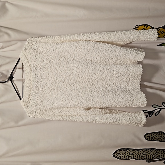 White sweater - Picture 2 of 2